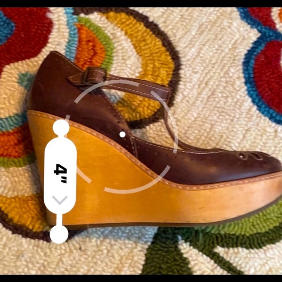 Steve Madden Vintage Y2K Brown Leather & Cutout Wood Wedges - Picture 14 of 16